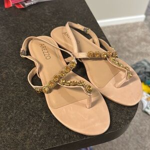 Casual sandals you can use anywhere. Never used, brand new